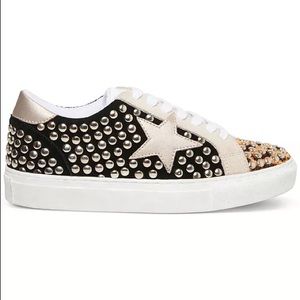 Steve Madden Studded Turner sneakers